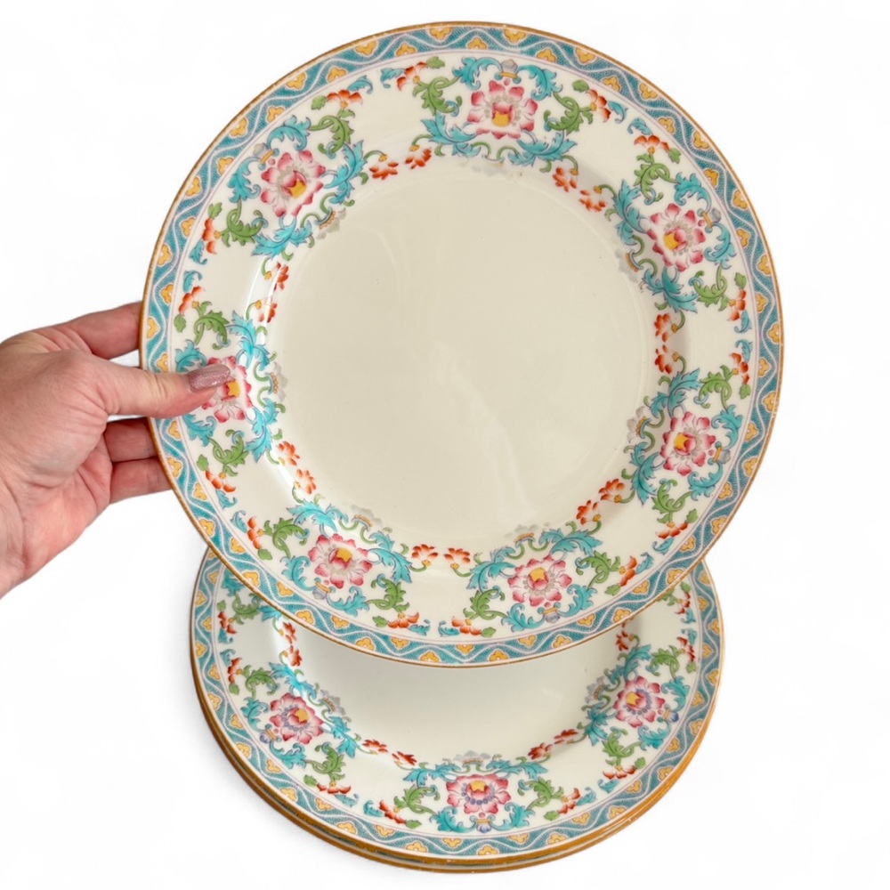 Antique Mintons China Floral Dinner Plate Set England B833